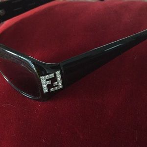 Authentic Fendi black sunglasses w case & box